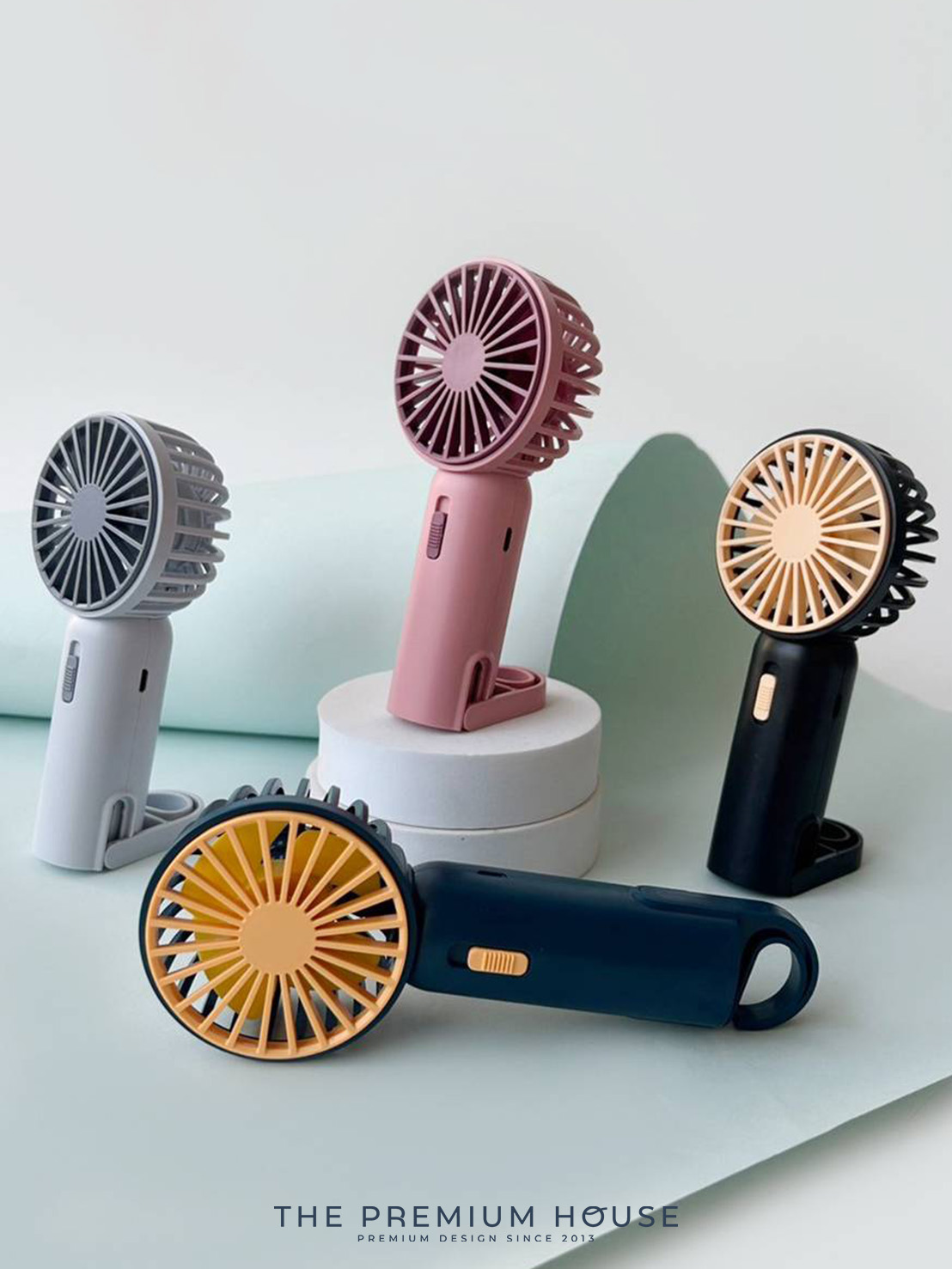 พัดลมตั้งโต๊ะแบบใช้มือถือ EE-150