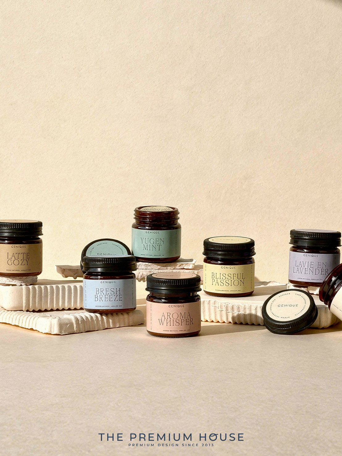 ยาดมสมุนไพรไทย THAI HERBAL INHALER กระปุกสีชา กลิ่น Original ขนาด 5 กรัม IH-138