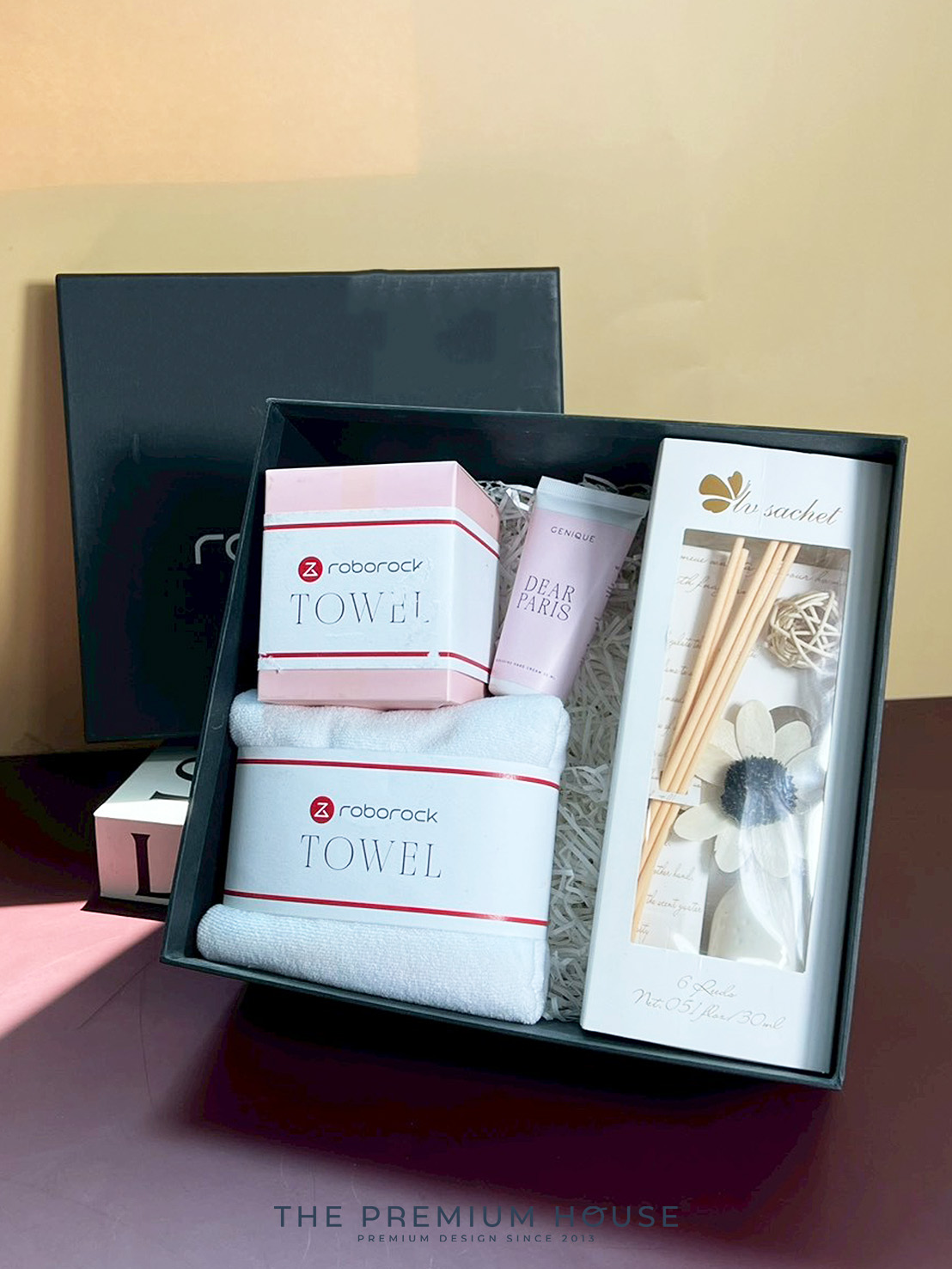 Premium set ผ้าขนหนู เทียนหอม Hand cream Diffuser พร้อมกล่อง PM-072
