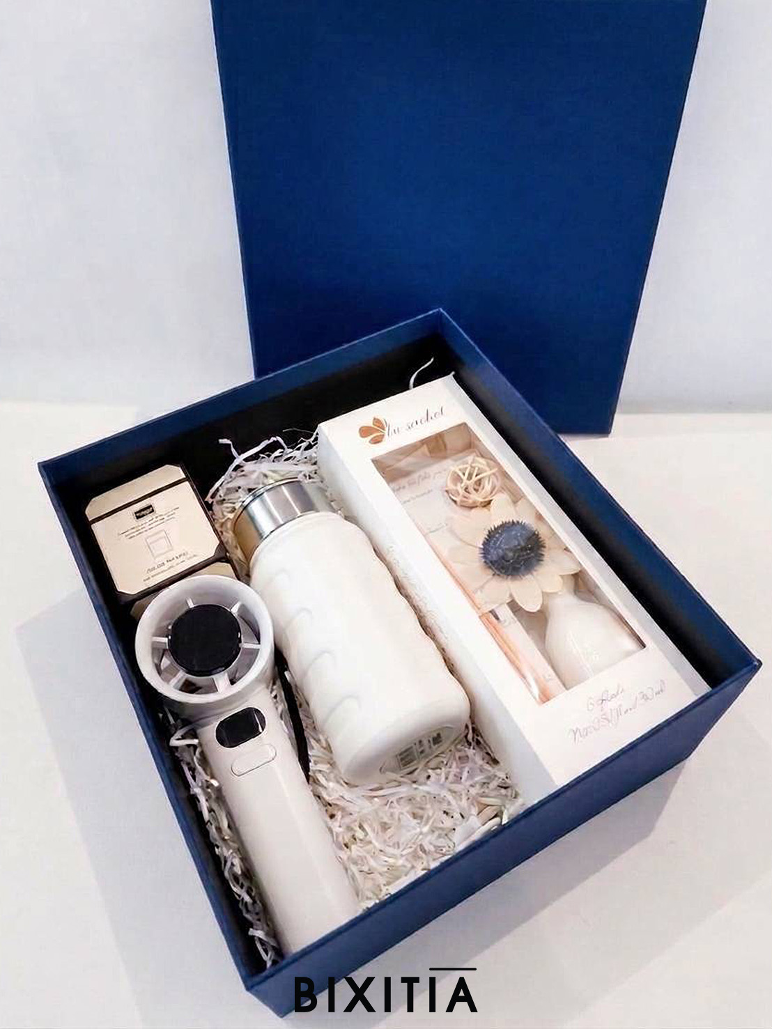 Premium set กระบอกน้ำเก็บอุณหภูมิ พัดลมพกพา เทียนหอม Diffuser พร้อมกล่อง PM-073